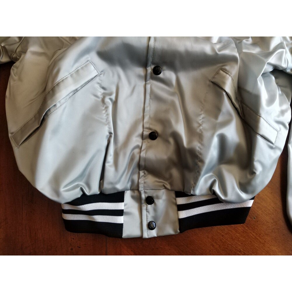 Vintage King Louie Pro Fit Silver Bomber Jacket Adult Large Nylon USA Wix Filter - Picture 8 of 16